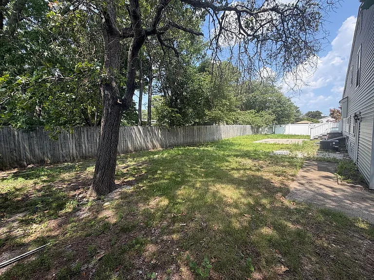 725 Birmingham Ave — Photo 19