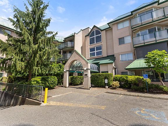 3rd image of 2962 Trethewey St #321