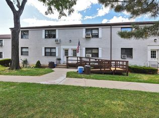 6850 136th St #B, Flushing, NY 11367
