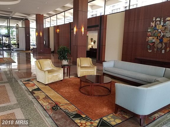 4th image of 3701 S George Mason Dr Unit 1206N