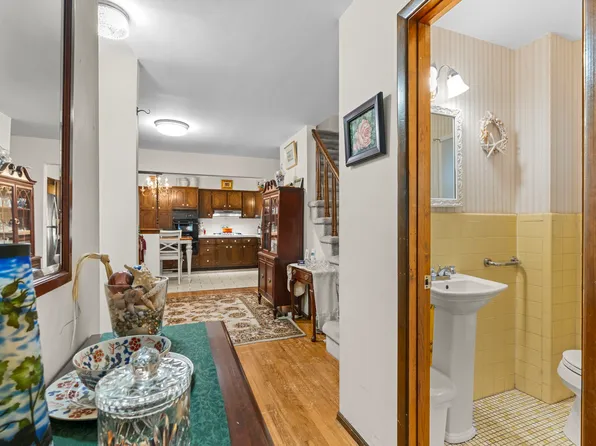 76 Jefferson Street image 10 of 36