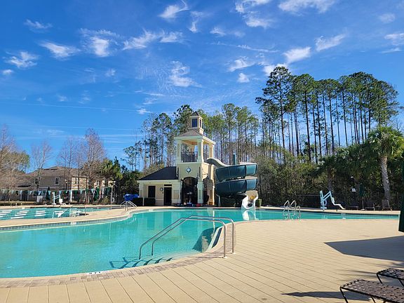 huge pool and wading pool