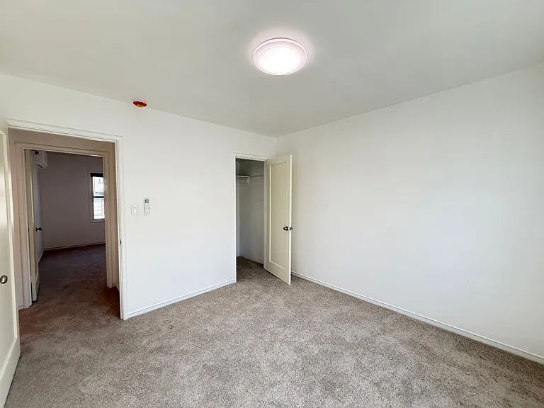 1831 & 1833 Stanford Street — Photo 15