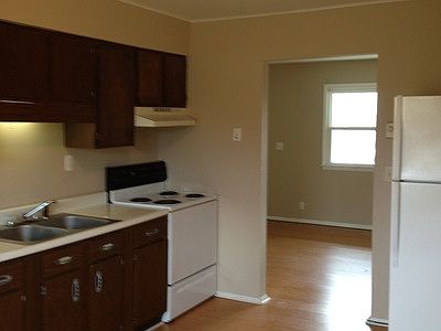 3rd image of 206/208/210 S Keystone Cir
