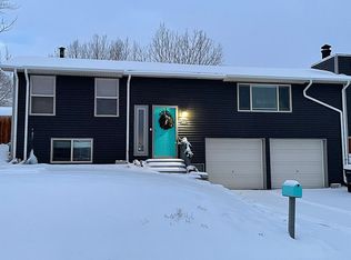 2515 Colorado Dr, Green River, WY 82935