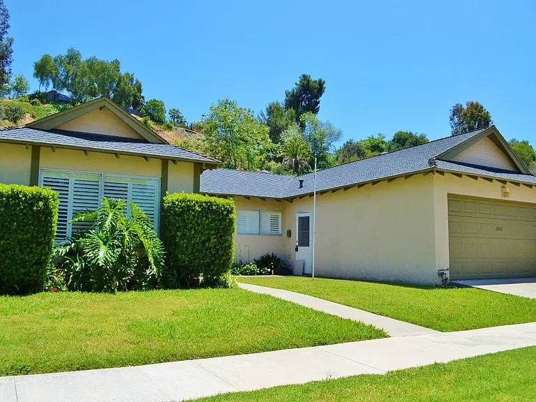 4865 Campanile Dr — Photo 2