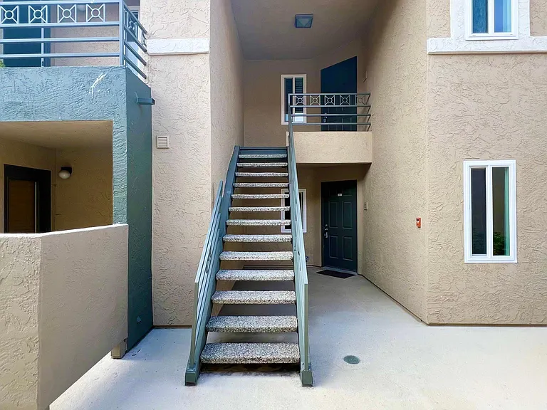 7405 Charmant Dr #2112 — Photo 28