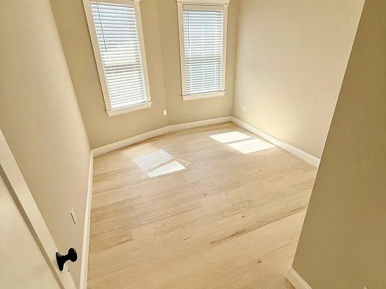 2 Beach Rd #1 — Photo 7