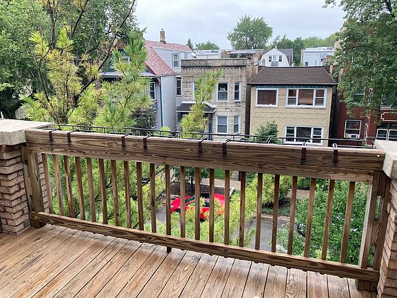 2nd image of 1331 W Winona St #3