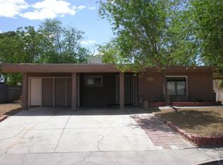 4879 Newton Dr, Las Vegas, NV 89121