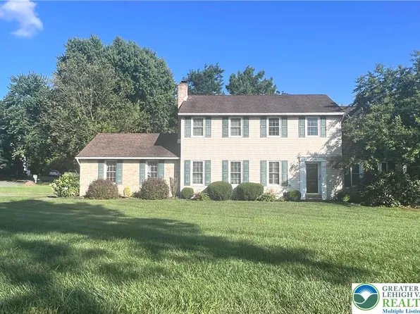 3516 Gloucester Dr, Bethlehem, PA 18020
