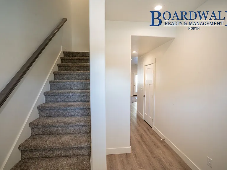 440 E 1625 N — Photo 16