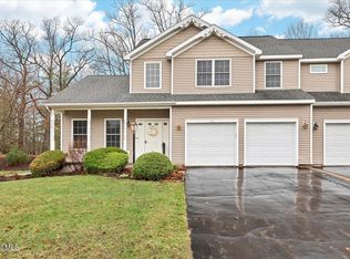 36 Oakmont Street, Niskayuna, NY 12309