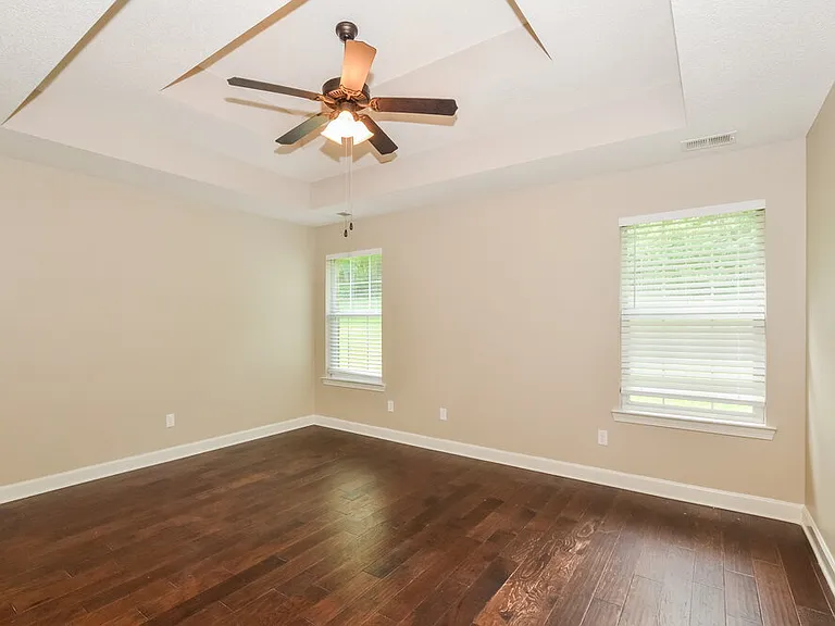 5714 Kingsman Dr — Photo 10