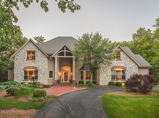 17340 Saint James Rd, Brookfield, WI 53045