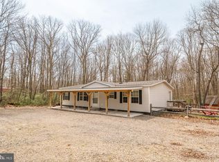 22 Black Oak Dr, Oakland, MD 21550