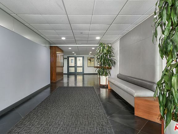 5th image of 750 N Kings Rd APT 217