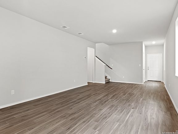 4th image of 4435 Tourmaline Way
