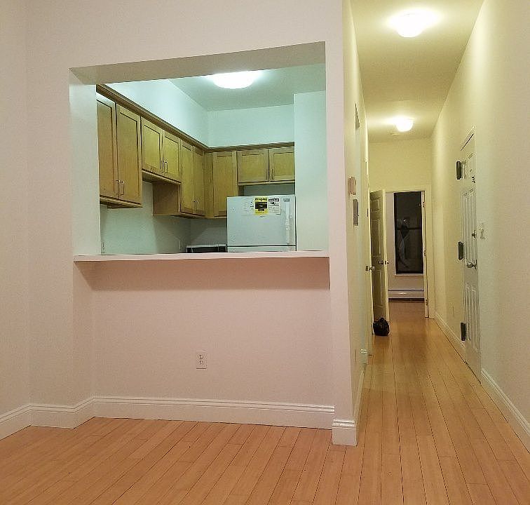 1st image of 237 W 132nd St #2