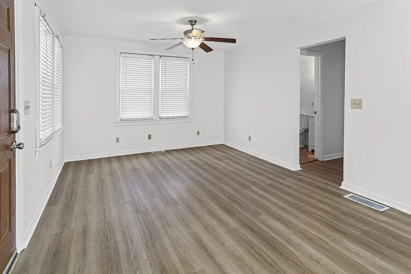 2 bed, 1068 sqft, $1,250 — Photo 4
