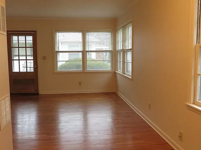 2740 Garfield St — Photo 5