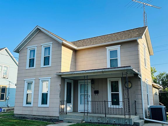 2nd image of 638 W Ringold St