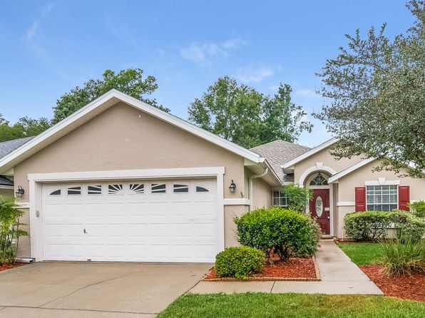 573 Redberry Ln