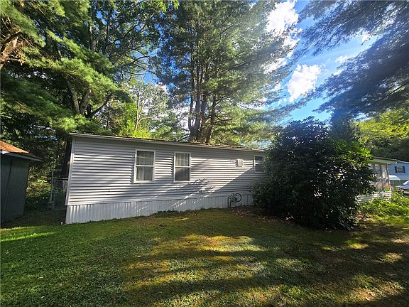 5th image of 124 Forest Dr