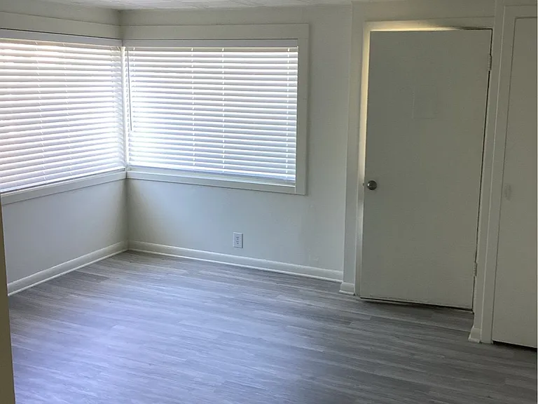 930 SW Angle St #1 — Photo 11