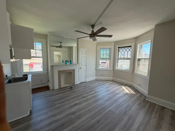 54 Magnolia St #2, Hartford, CT 06112