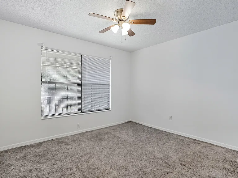 5361 Treetops Dr — Photo 8