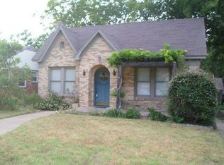 1440 W Gambrell St, Fort Worth, TX 76115