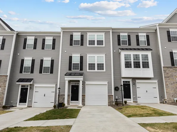 66 Dover Ct, Bridgeport, WV 26330