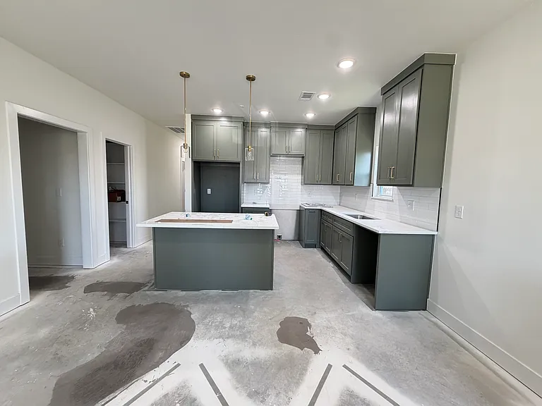 1308 W Beech Dr #A — Photo 11
