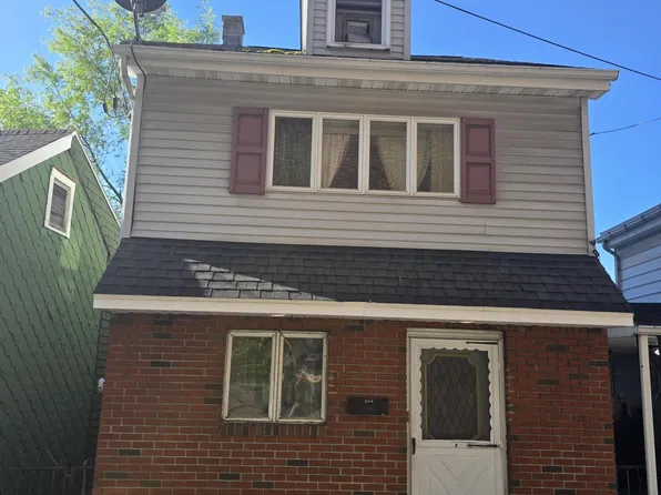 244 W Cherry St, Mount Carmel, PA 17851