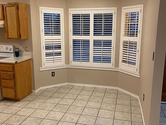 5th image of 2508 Woodlawn Dr