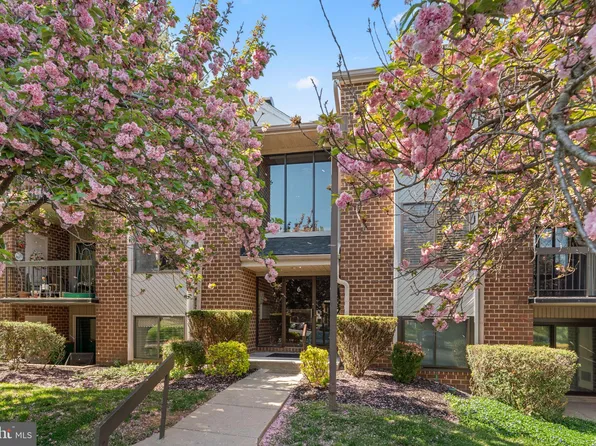 6 Mullingar Ct Unit 202, Lutherville Timonium, MD 21093