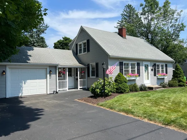 3 Davis Rd, Auburn, MA 01501
