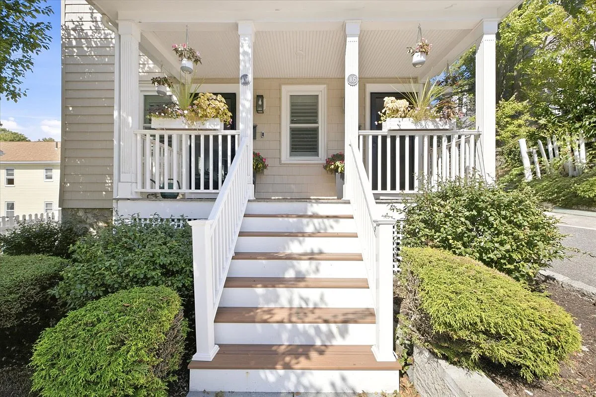3 bed, 1032 sqft, $2,800 — Photo 3