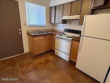 2nd image of 302 W Lee St