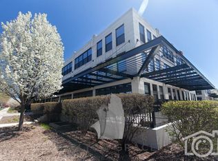 1055 W 14th St, Chicago, IL 60608