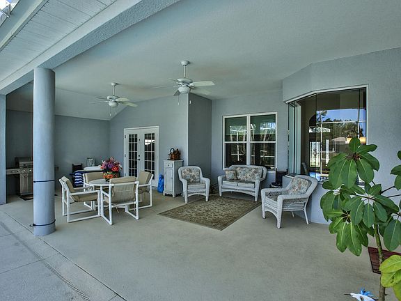 4th image of 93 Bickford Dr
