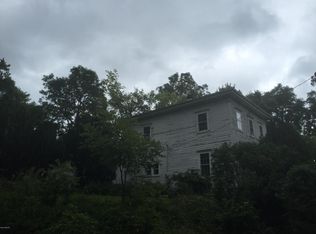 736 Jefferson Rd, Ionia, MI 48846