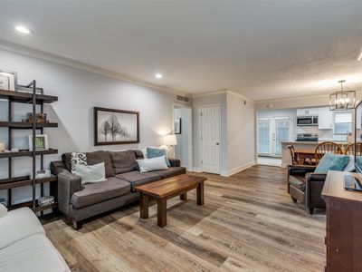 7738 Meadow Rd APT 109, Dallas, TX, 75230