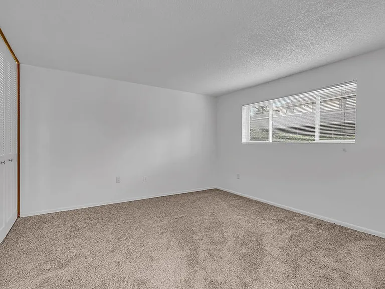 Kingcity Apartments — Photo 126