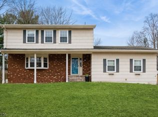12 Pleasant Hill Rd, Succasunna, NJ 07876