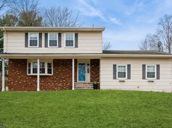 12 Pleasant Hill Rd, Roxbury Twp., NJ 07876