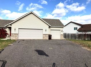 103 Homestead Cir, Buffalo, MN 55313