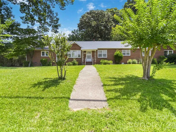3836 York St, Sharon, SC 29742