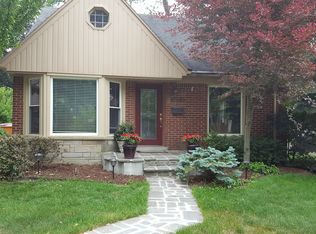 10485 Nadine Ave, Huntington Woods, MI